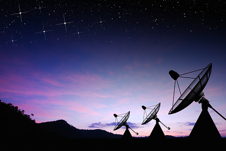 Satellite dish sky_116936824_750x500